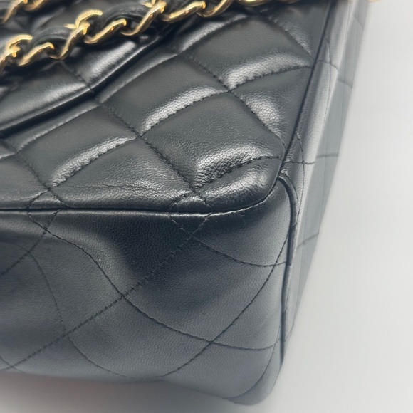 SOLD
Chanel Classic Maxi Double Flap Shoulder Bag (2012) - Picture 13 of 15